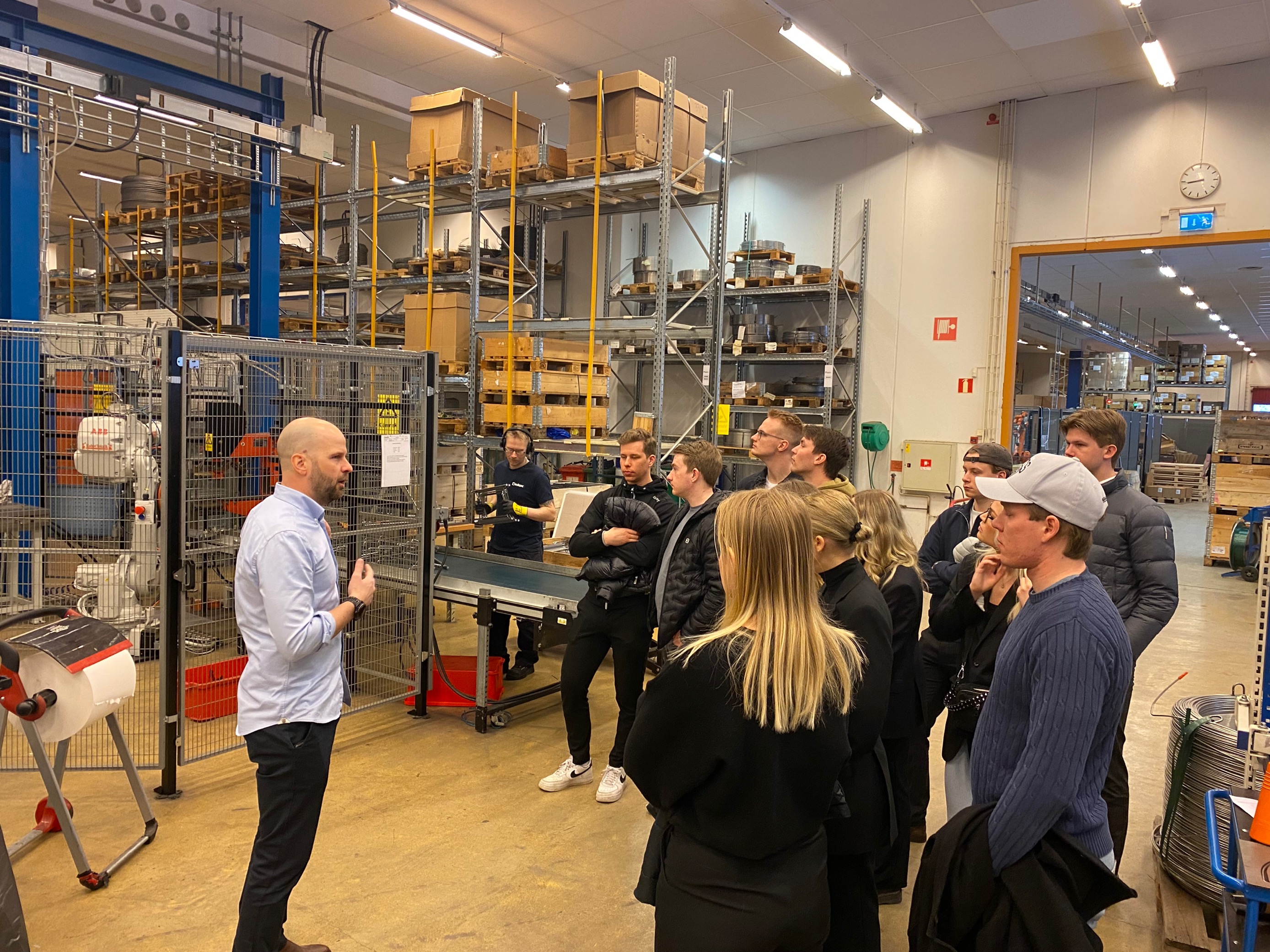 JTH students on a company visit.